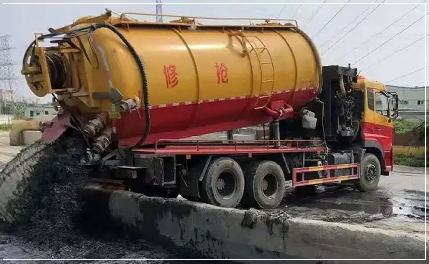 郧西沉淀池清理案例